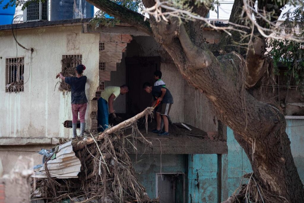 inondazioni frane venezuela