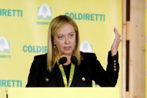 Giorgia Meloni arriva al villaggio Coldiretti