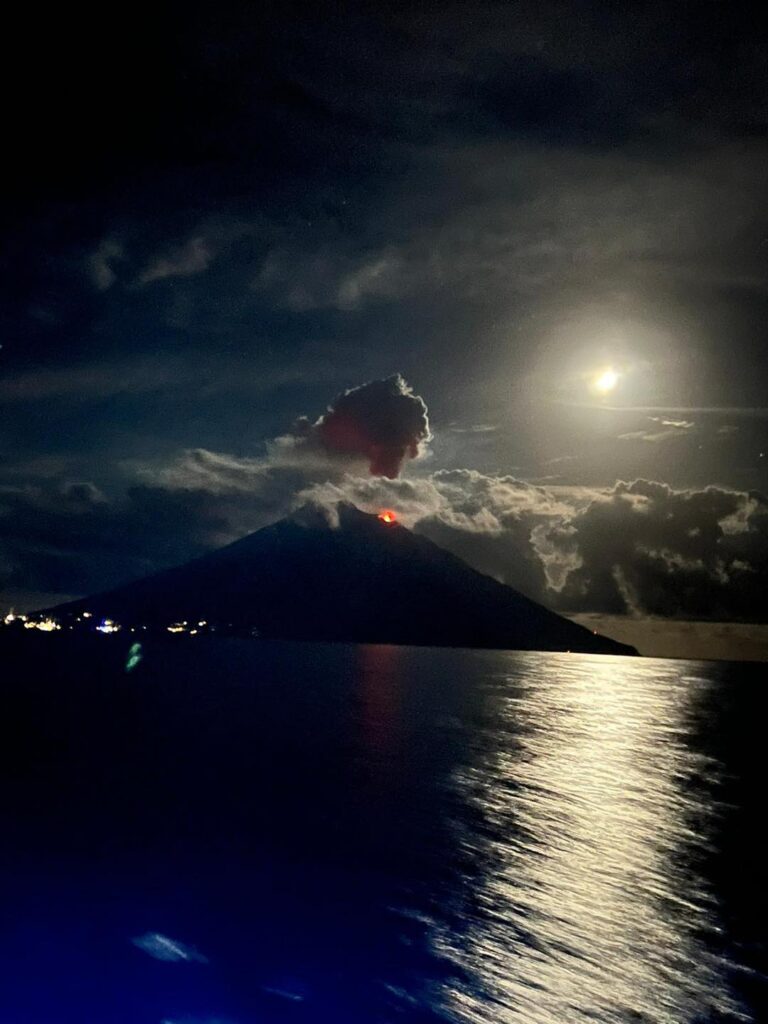 stromboli 3 ottobre 2022