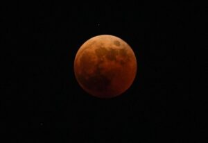 Eclissi luna tokyo