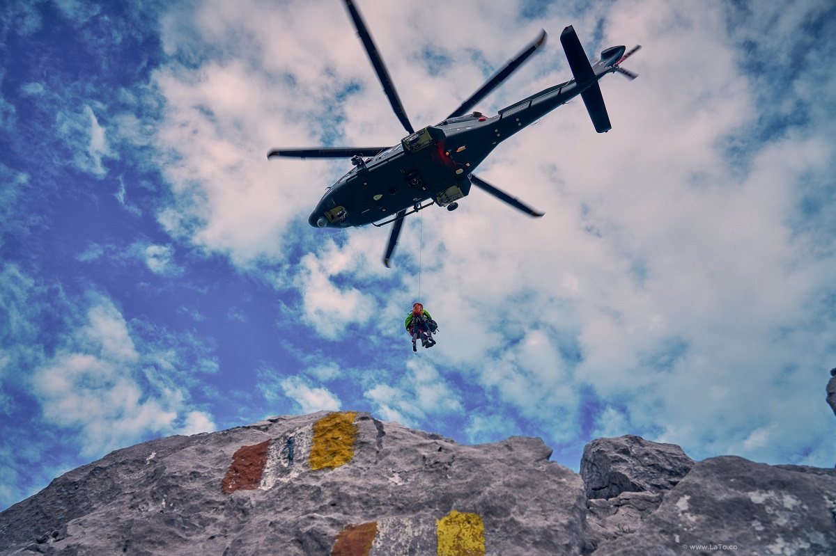 esercitazione soccorso alpino aeronautica militare