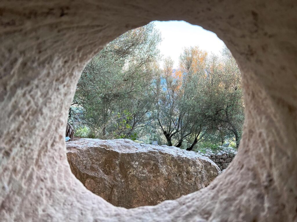 grotte di zungri la città di pietra