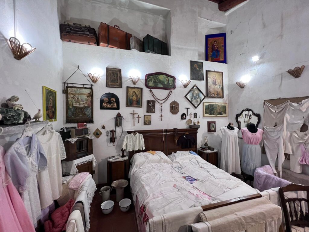 grotte di zungri la città di pietra