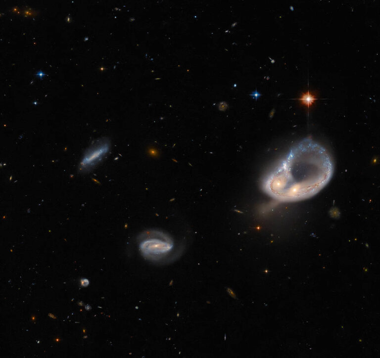 immagine hubble Arp-Madore 417-391 galassie