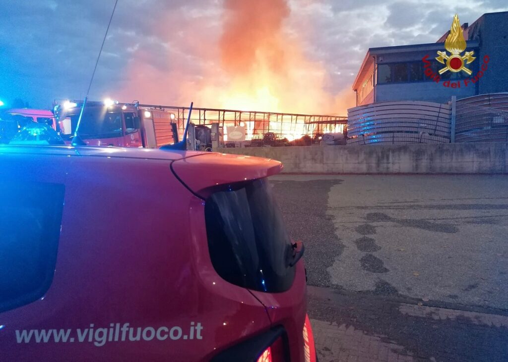 incendio villastellone torino (1)