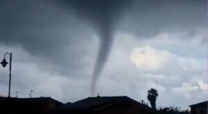 tornado marina di casal velino campania