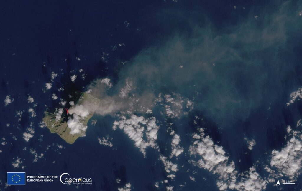 Stromboli eruzione 8 dicembre 2022