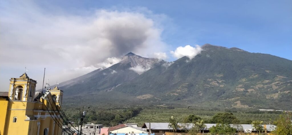 Volcan de Fuego Guatemala