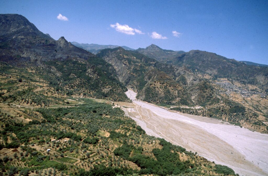 ascia preistorica ritrovata in aspromonte