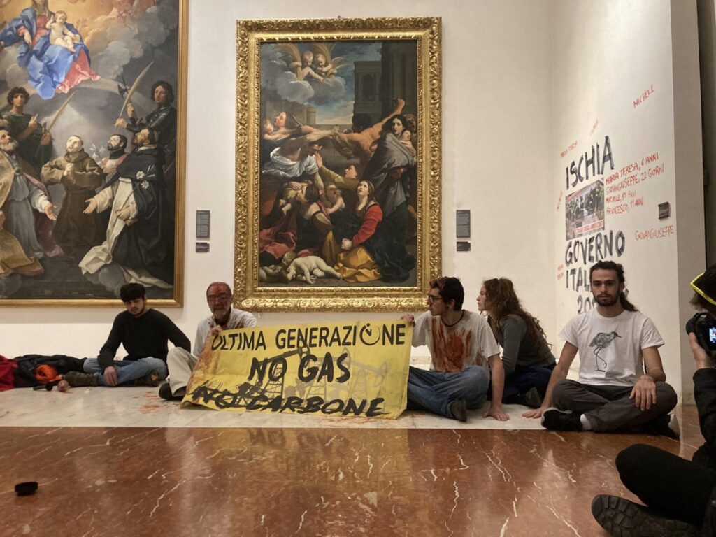blitz ambientalisti pinacoteca bologna