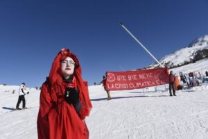 protesta clima extinction rebellion sestriere