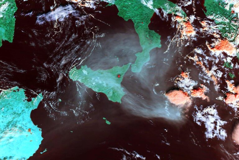 satellite meteo sabbia sahara sul sud italia 7 dicembre 2022