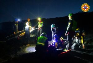 soccorso alpino etna notte