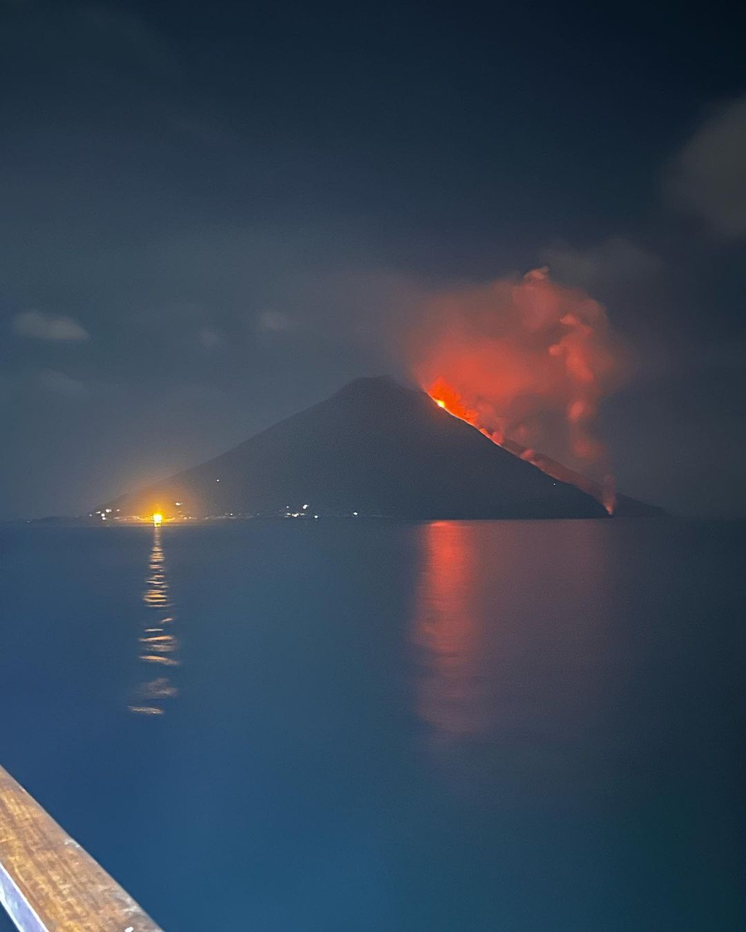stromboli eruzione 6 dicembre 2022