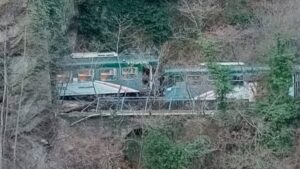 treno deragliato
