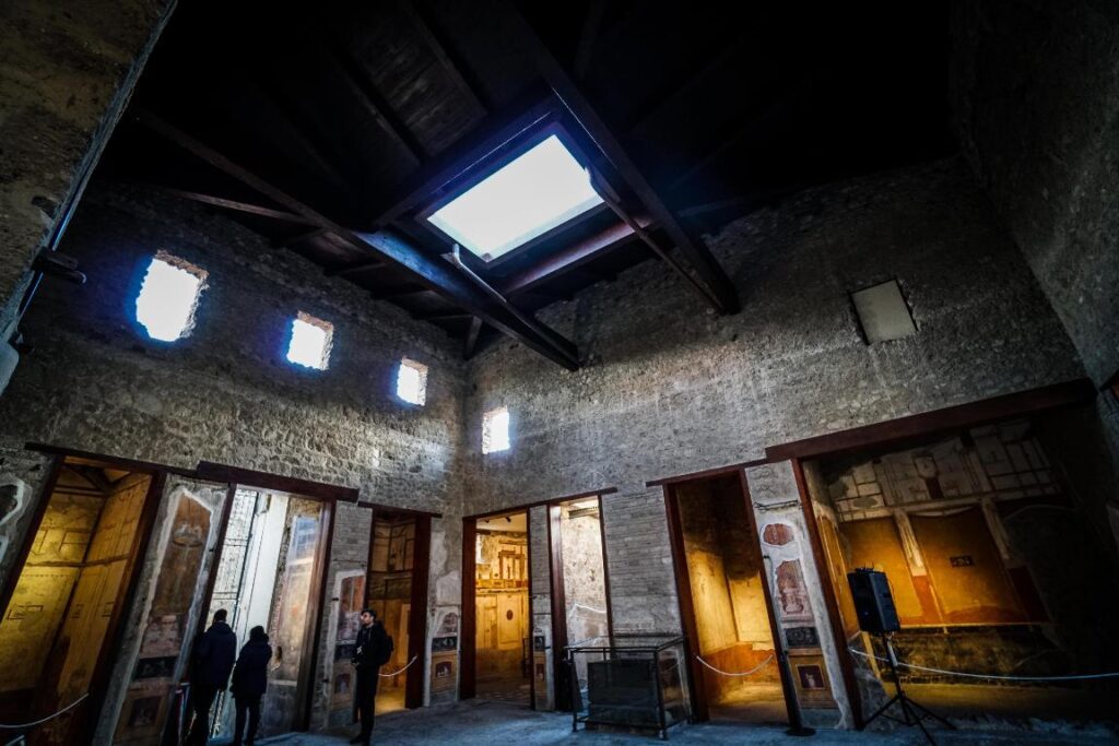 riaperta casa vettii pompei