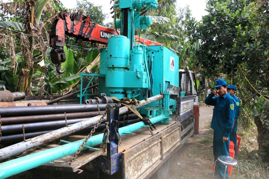 bimbo caduto pozzo vietnam