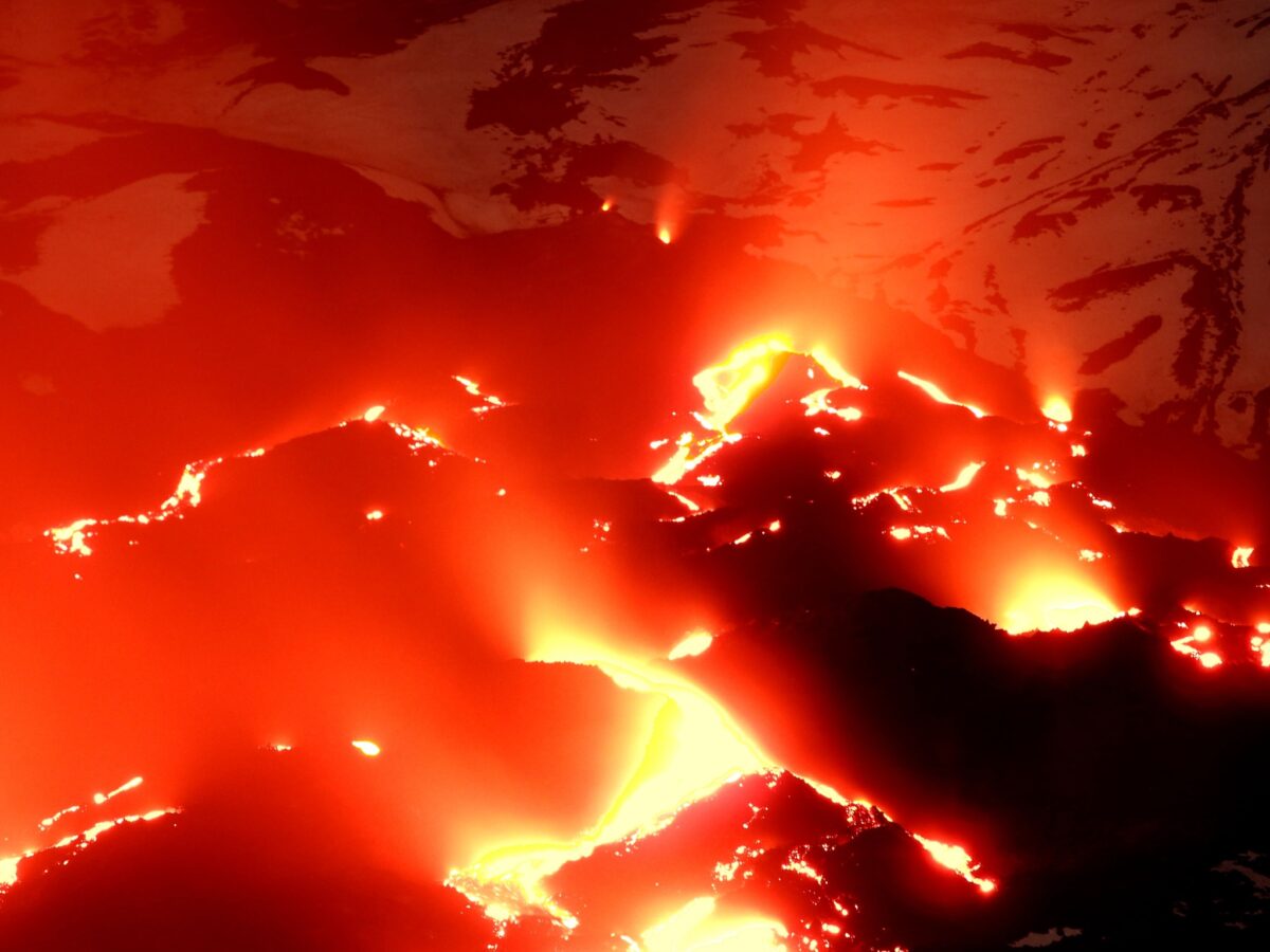 eruzione etna 2 gennaio 2023