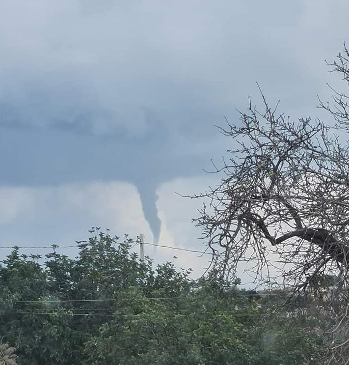 funnel cloud sicilia oggi