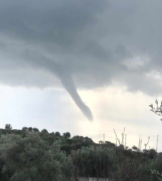 funnel cloud sicilia oggi