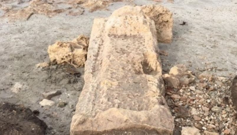 tomba romana mareggiata porto cesareo