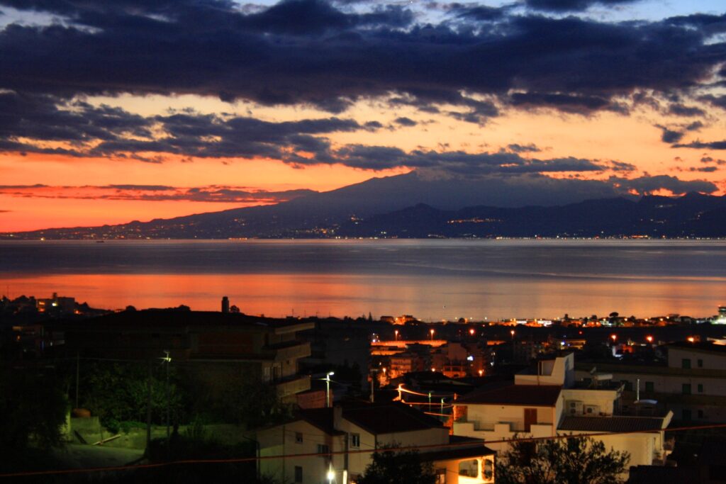 tramonto stretto di messina 8 gennaio 2023
