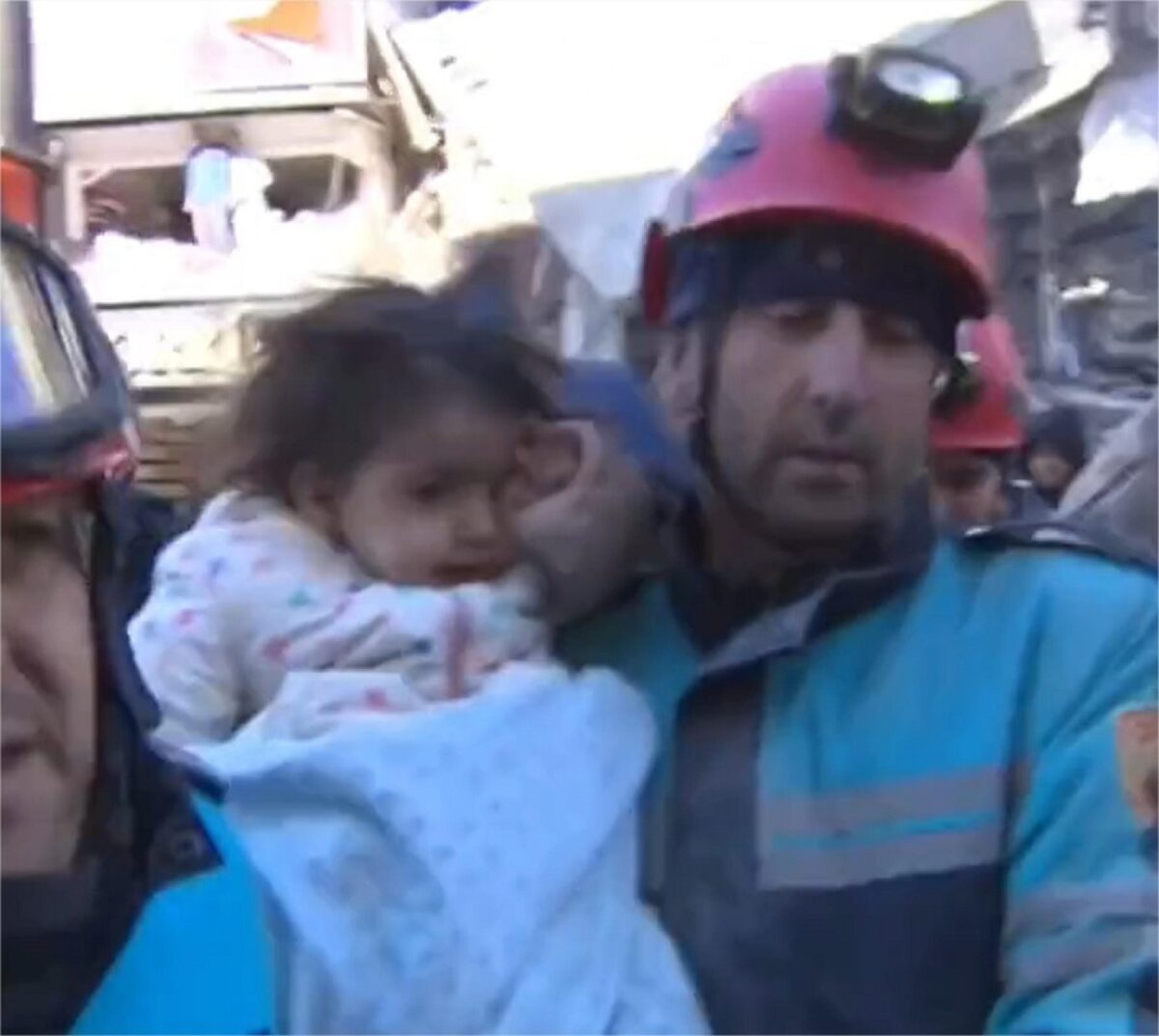 bambina salvata terremoto turchia