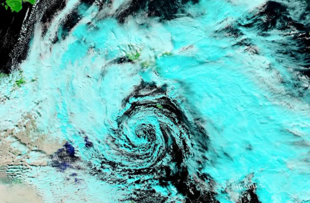 ciclone di malta visto dai satelliti nasa