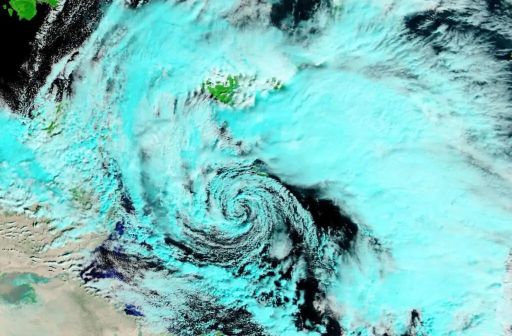 ciclone di malta visto dai satelliti nasa