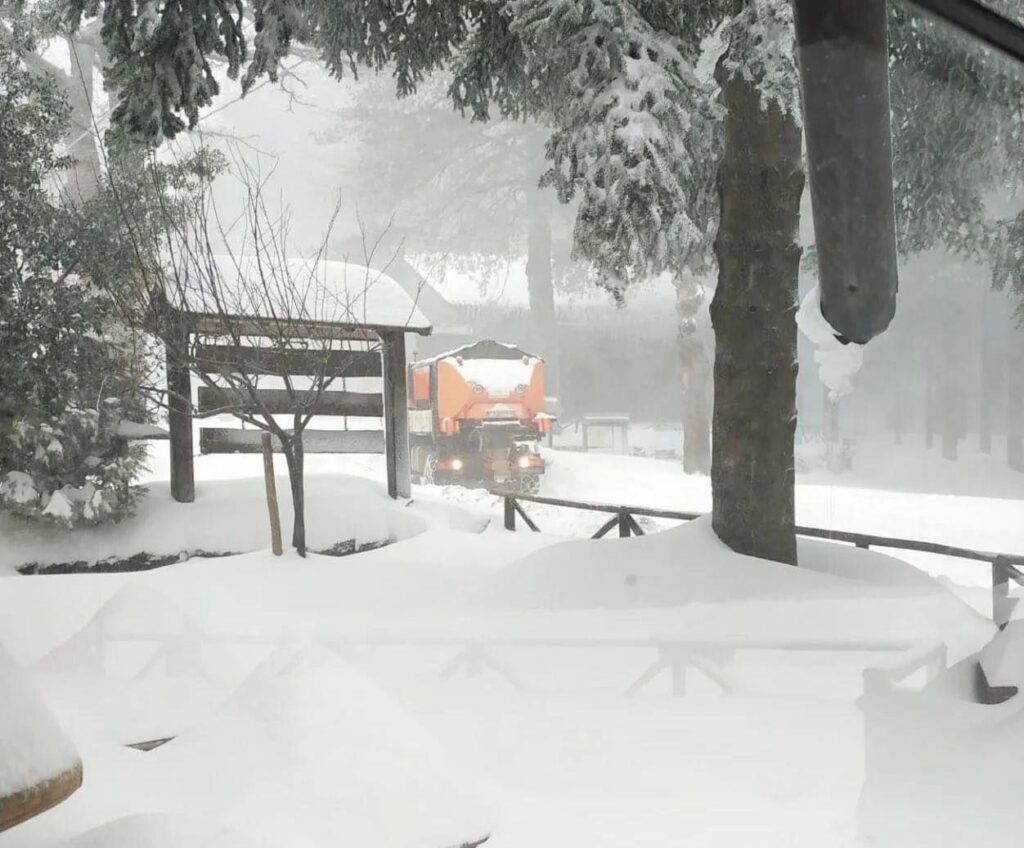 etna bufere neve