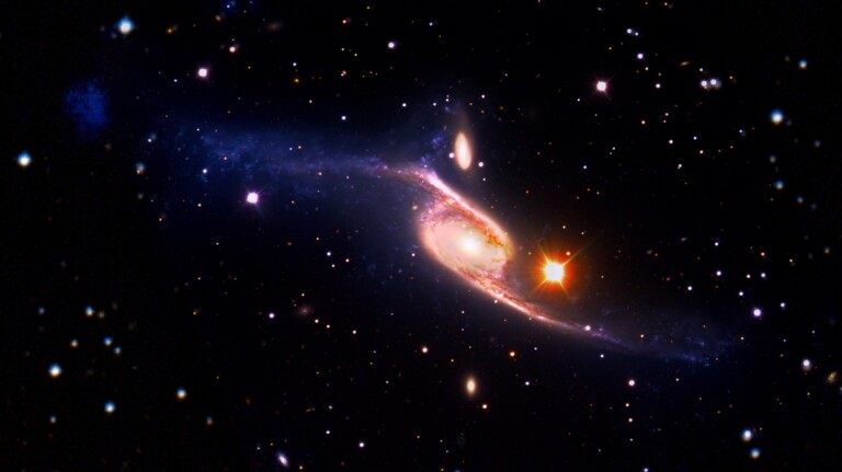 galassia a spirale NGC 6872