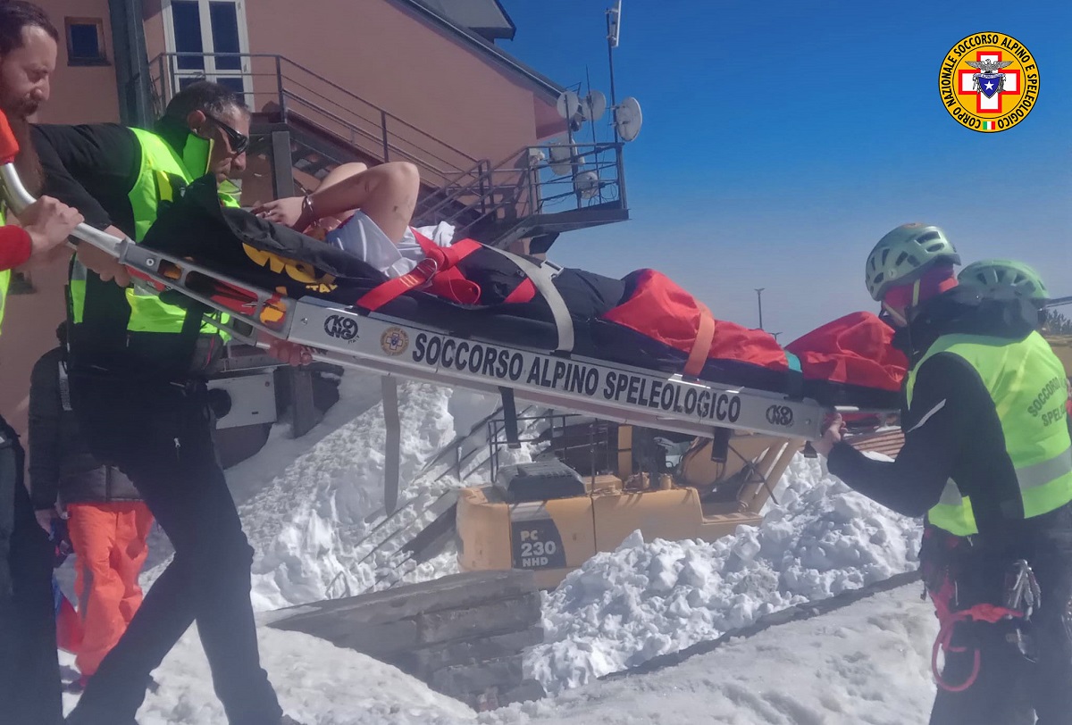 incidente etna soccorso alpino donna ferita