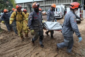inondazioni frane brasile morti