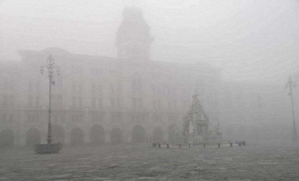 nebbia trieste oggi 22 febbraio