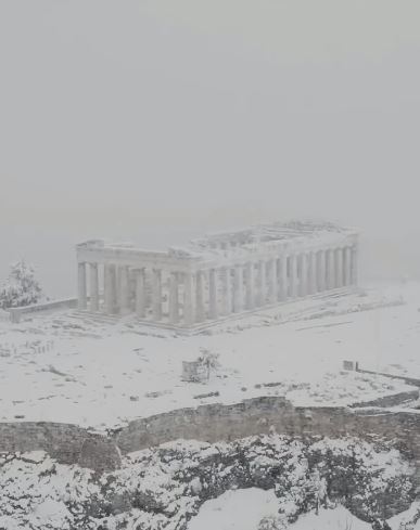 neve atene acropoli grecia