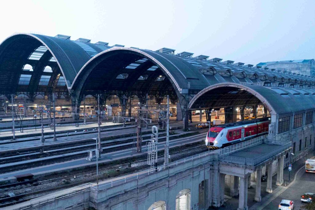 stazione ferroviaria milano centrale