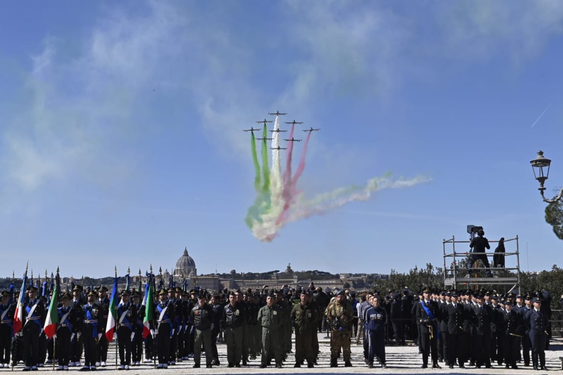 aeronautica militare centenario frecce tricolori