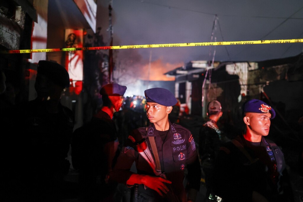 incendio giacarta