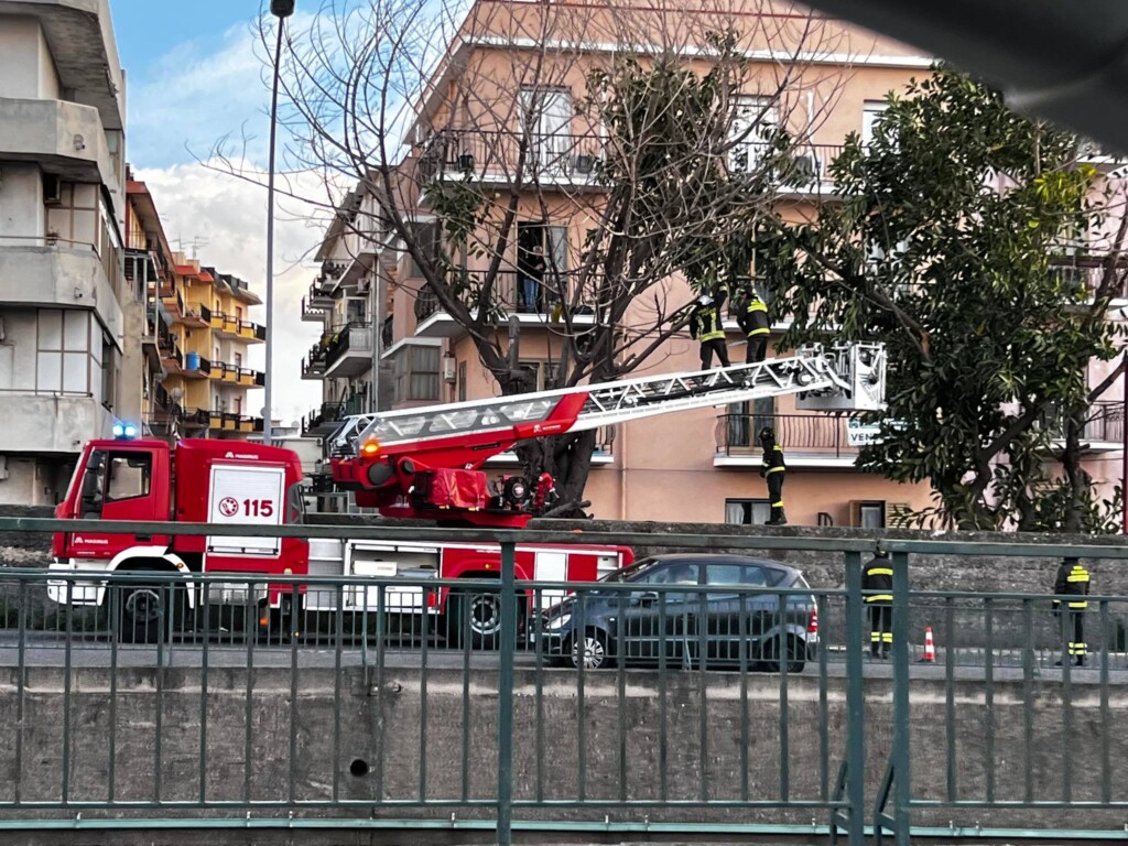 maltempo reggio calabria vigili del fuoco