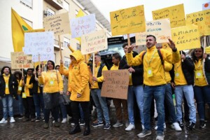manifestazione frutta cosenza