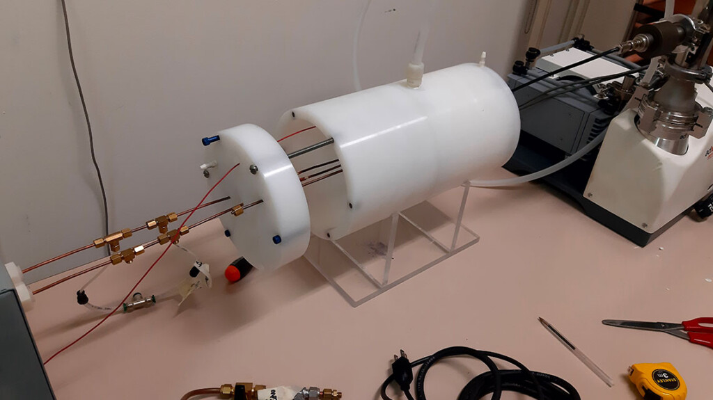 radioterapia Generatore di Neutroni Compatto enea