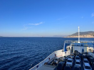 traghetto stretto di messina