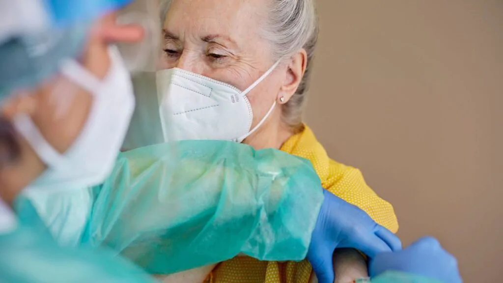 Gli effetti collaterali in seguito al vaccino per il coronavirus