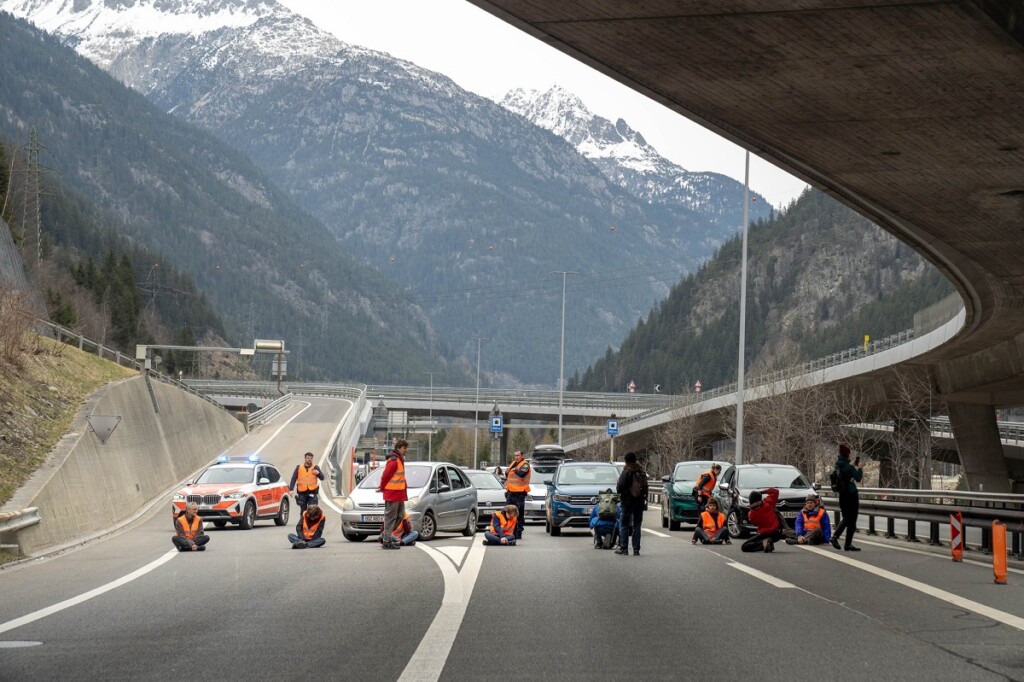 Renovate Switzerland san gottardo