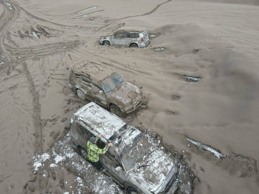 Shiveluch eruzione foto