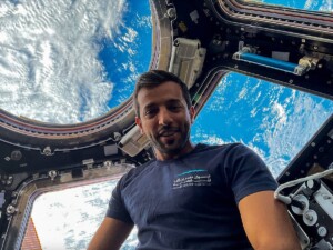 astronauta arabo al neyadi stazione spaziale