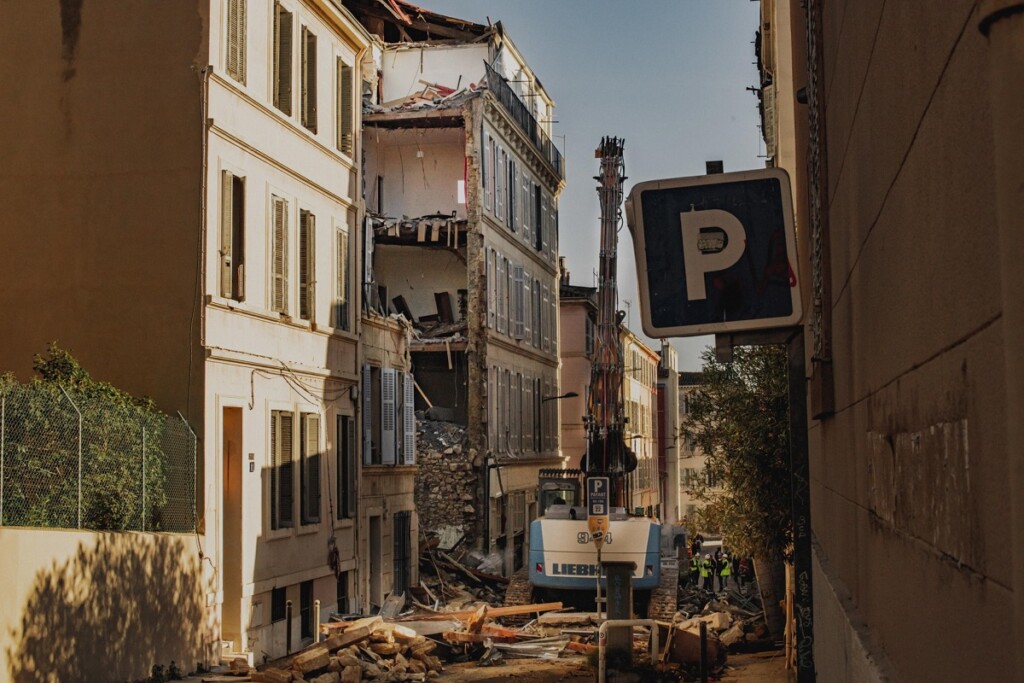 crollo esplosione marsiglia