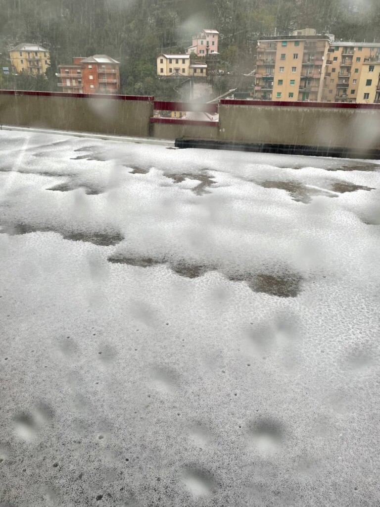 grandine genova oggi 13 aprile
