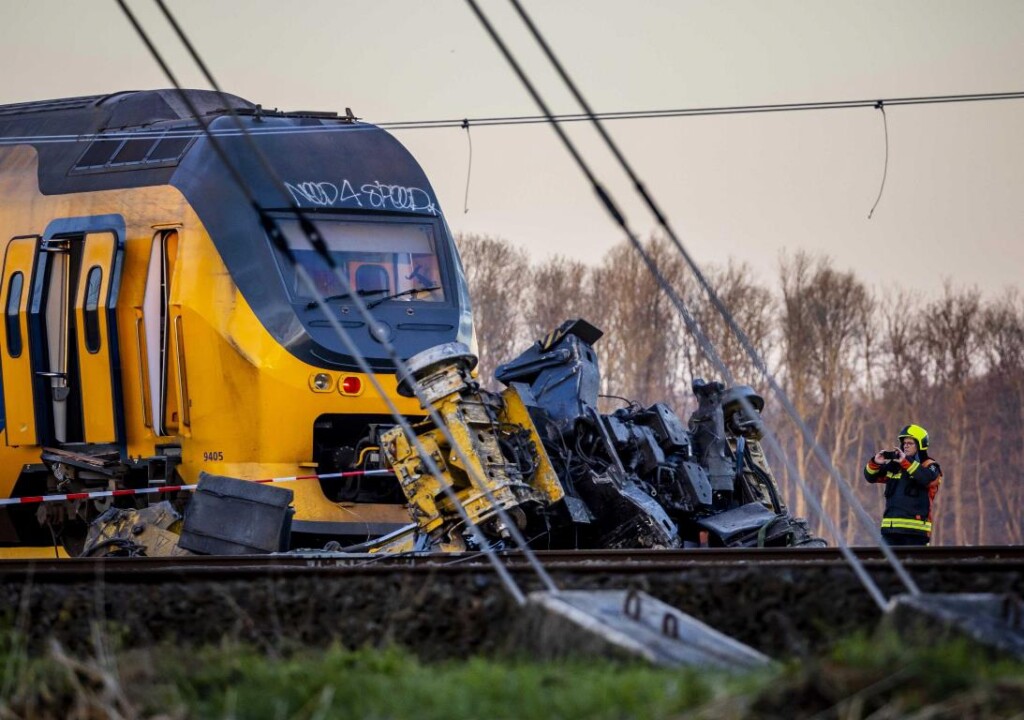 Incidente treno olanda paesi bassi
