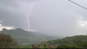 maltempo fulmine